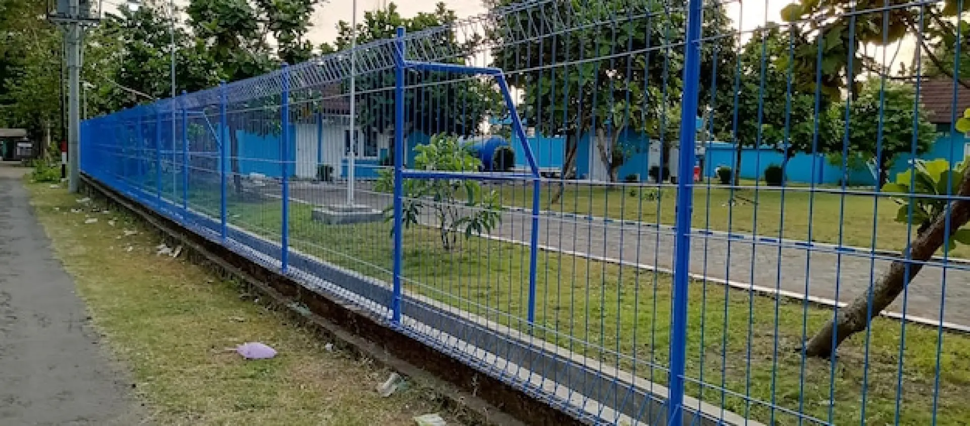 How Often Should You Inspect Commercial Fencing Image